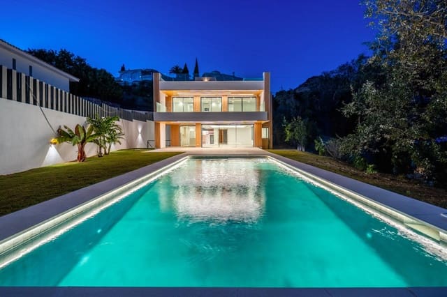 5 slaapkamer Villa te koop in Benalmádena met zwembad garage - € 2.150.000 (Ref: 8715452)