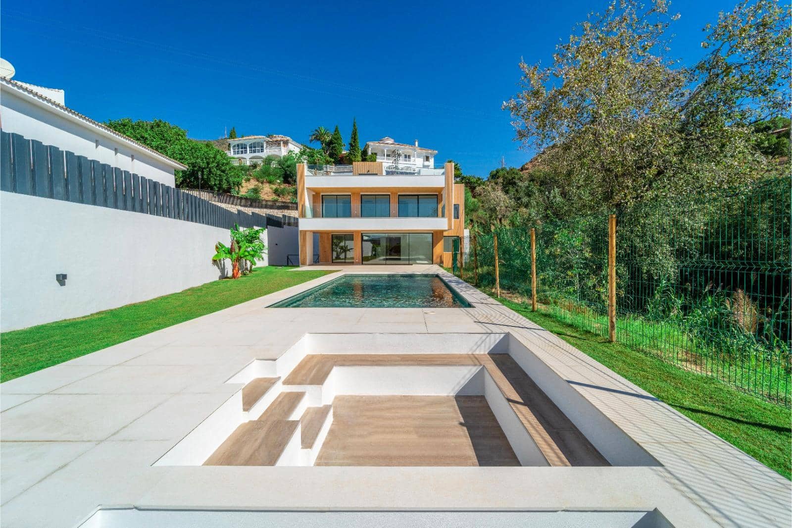 5 slaapkamer Villa te koop in Benalmadena met zwembad garage - € 2.150.000 (Ref: 8715452)