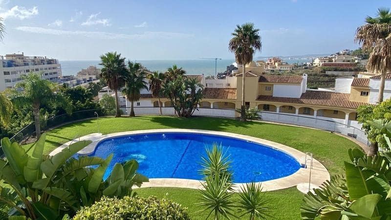 2 bedroom Apartment for sale in Benalmadena with pool garage - € 340,000 (Ref: 8715454)