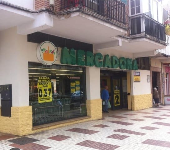 5 soveværelse Villa til salg i Málaga by - € 395.000 (Ref: 8717160)