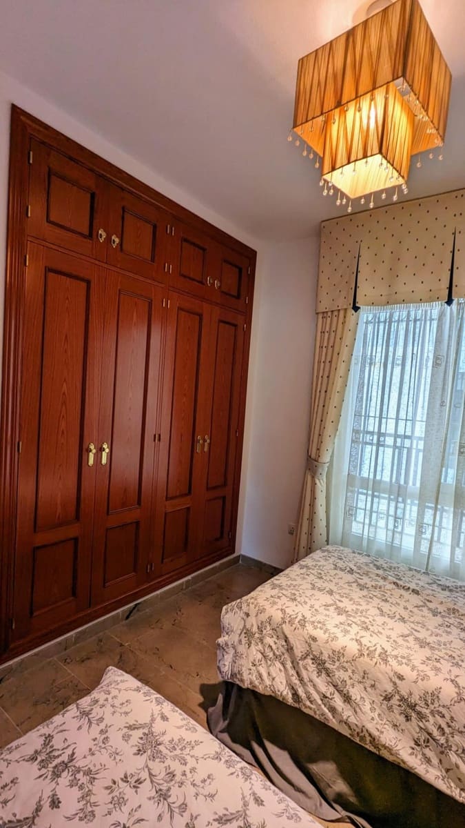 2 sypialnia Apartament na sprzedaż w Benalmadena Costa z basenem garażem - 375 000 € (Ref: 8724158)