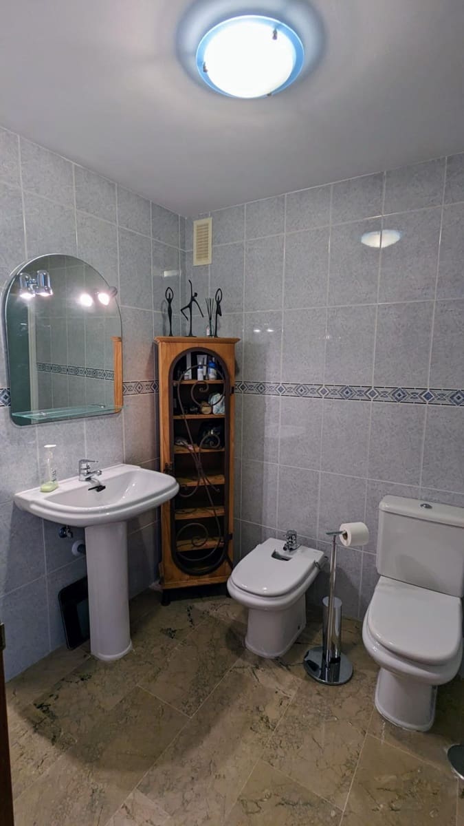 2 sypialnia Apartament na sprzedaż w Benalmadena Costa z basenem garażem - 375 000 € (Ref: 8724158)