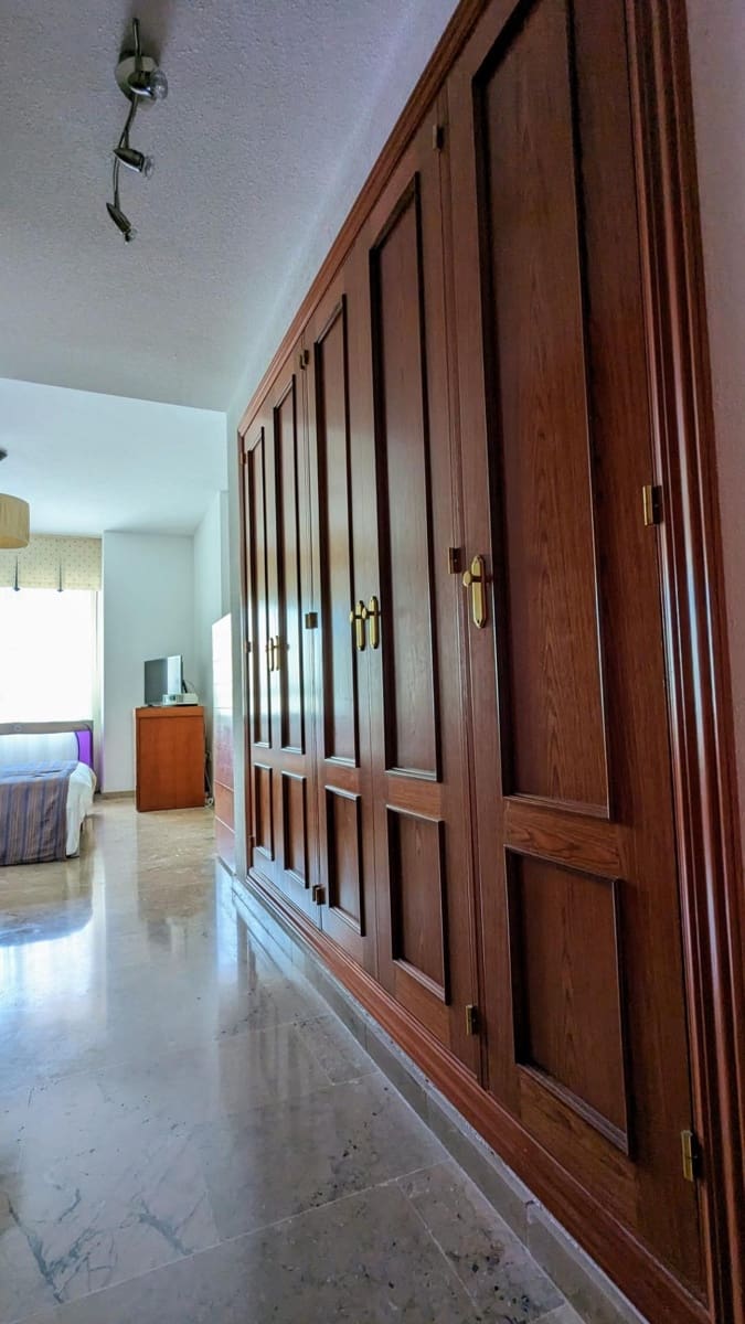 2 sypialnia Apartament na sprzedaż w Benalmadena Costa z basenem garażem - 375 000 € (Ref: 8724158)