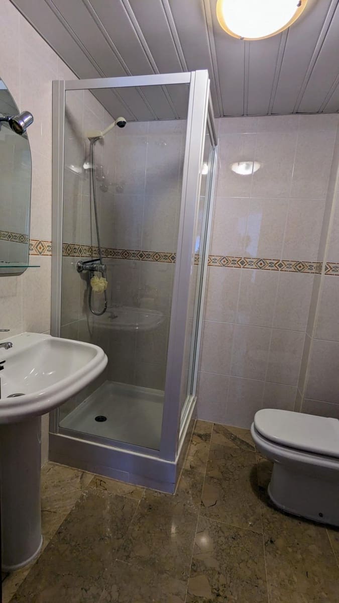 2 sypialnia Apartament na sprzedaż w Benalmadena Costa z basenem garażem - 375 000 € (Ref: 8724158)