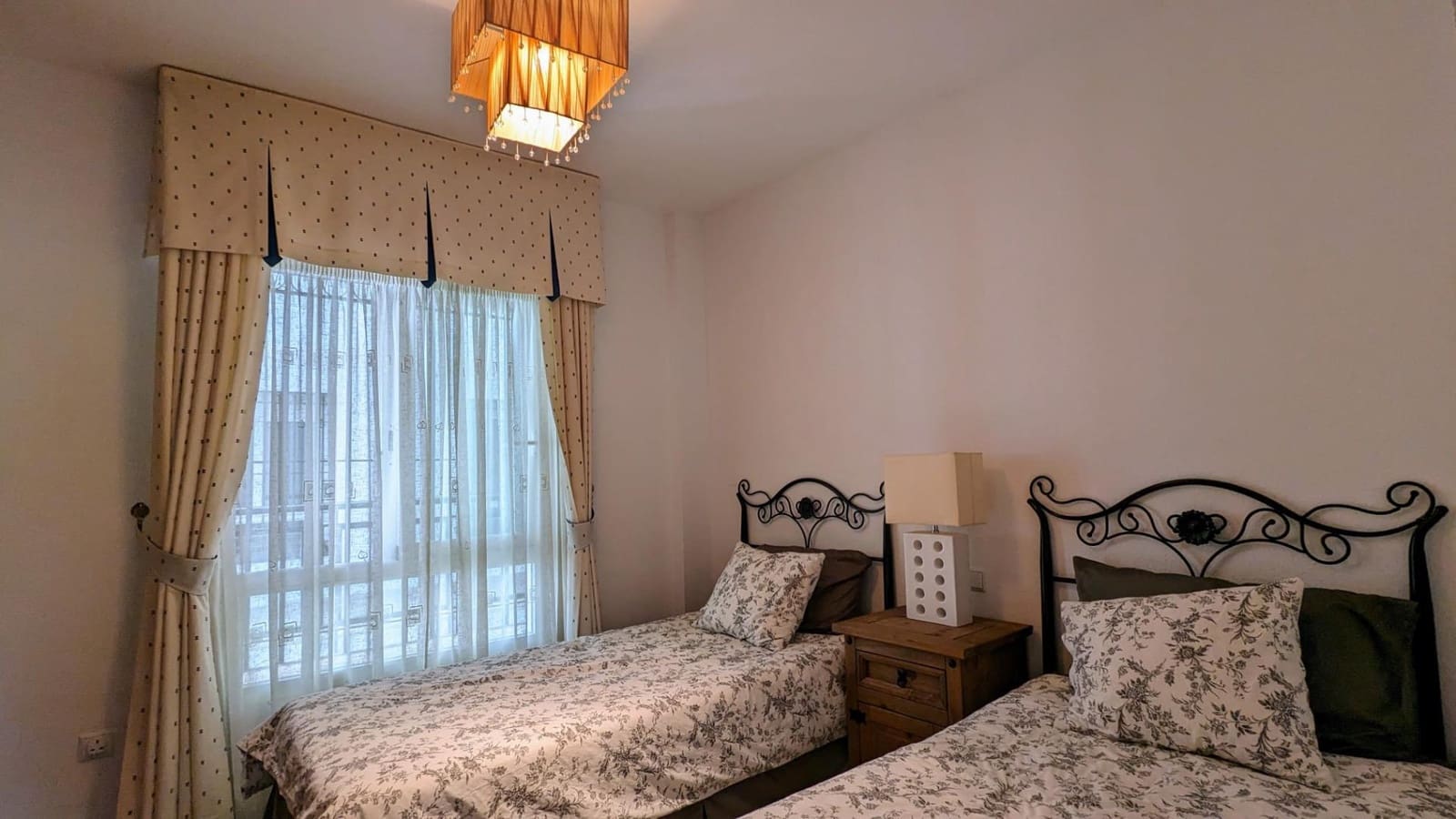 2 sypialnia Apartament na sprzedaż w Benalmadena Costa z basenem garażem - 375 000 € (Ref: 8724158)