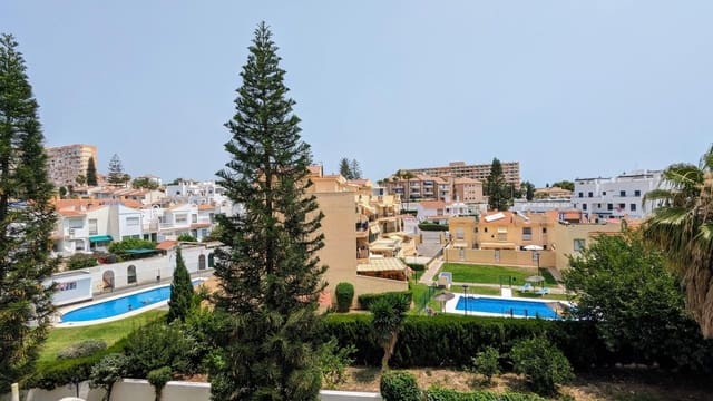 2 sypialnia Apartament na sprzedaż w Benalmadena Costa, Benalmádena z basenem garażem - 375 000 € (Ref: 8724158)