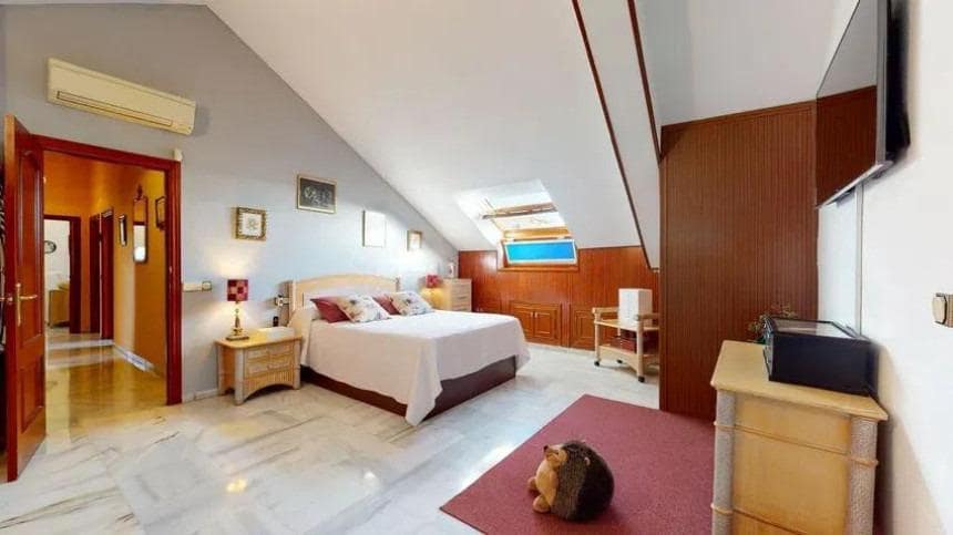 5 soveværelse Penthouse til salg i Fuengirola med garage - € 735.600 (Ref: 8734152)