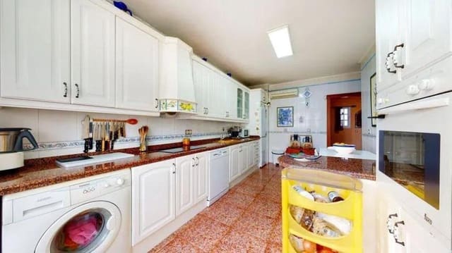 5 soveværelse Penthouse til salg i Fuengirola med garage - € 735.600 (Ref: 8734152)