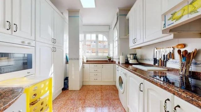 5 soveværelse Penthouse til salg i Fuengirola med garage - € 735.600 (Ref: 8734152)