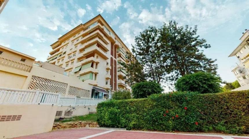 5 soveværelse Penthouse til salg i Fuengirola med garage - € 735.600 (Ref: 8734152)