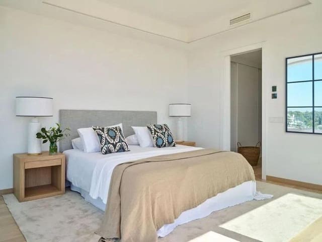 4 sypialnia Willa na sprzedaż w Marbella z basenem - 1 950 000 € (Ref: 8737976)