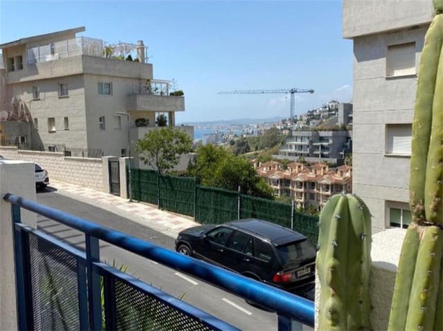 2 soveværelse Penthouse til salg i Torrequebrada, Benalmádena med swimmingpool garage - € 320.000 (Ref: 8776323)