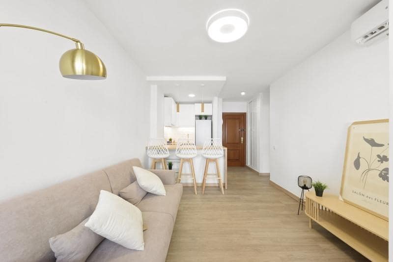 1 soverom Leilighet til salgs i Torrequebrada med svømmebasseng - € 230 000 (Ref: 8781788)