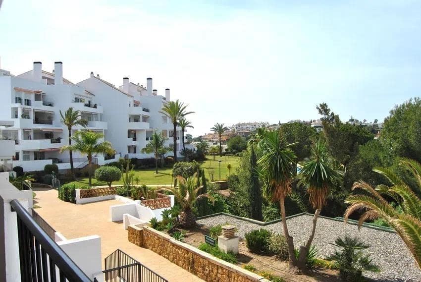 3 bedroom Flat for sale in Benalmadena with pool garage - € 525,000 (Ref: 8792584)