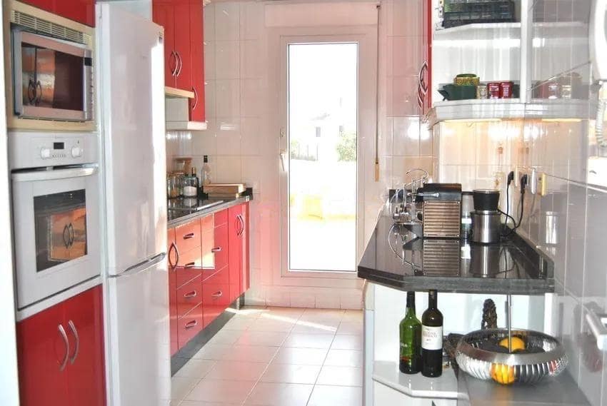 3 bedroom Flat for sale in Benalmadena with pool garage - € 525,000 (Ref: 8792584)