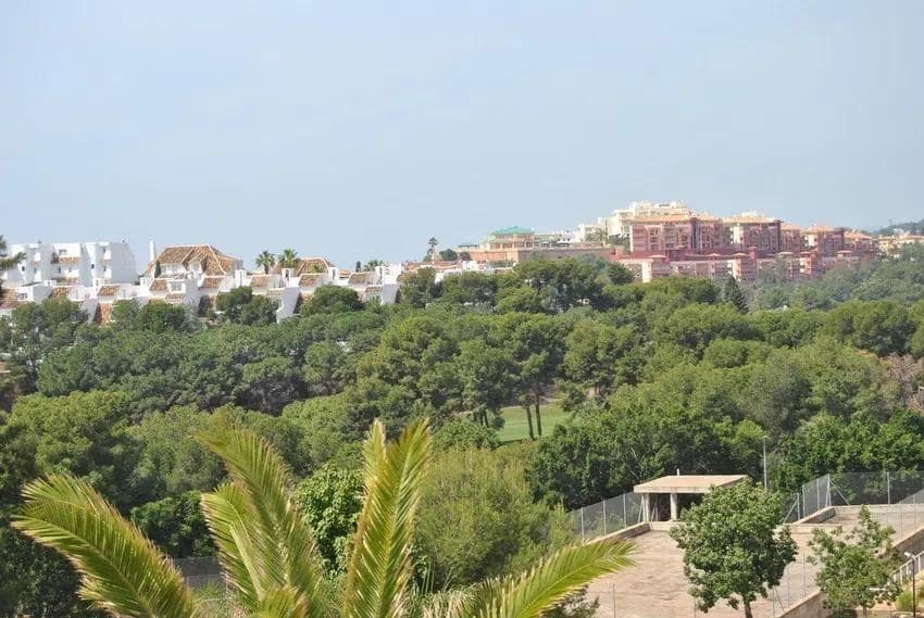 3 bedroom Flat for sale in Benalmadena with pool garage - € 525,000 (Ref: 8792584)
