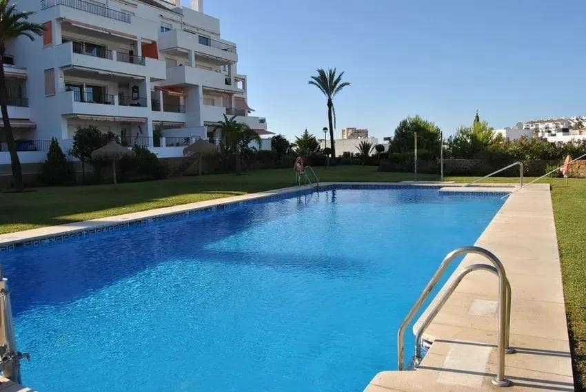 3 bedroom Flat for sale in Benalmadena with pool garage - € 525,000 (Ref: 8792584)