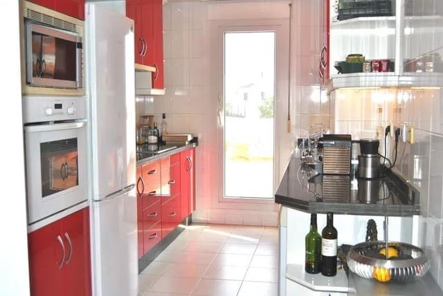 Piso de 3 habitaciones en Benalmádena en venta con piscina garaje - 525.000 € (Ref: 8792584)