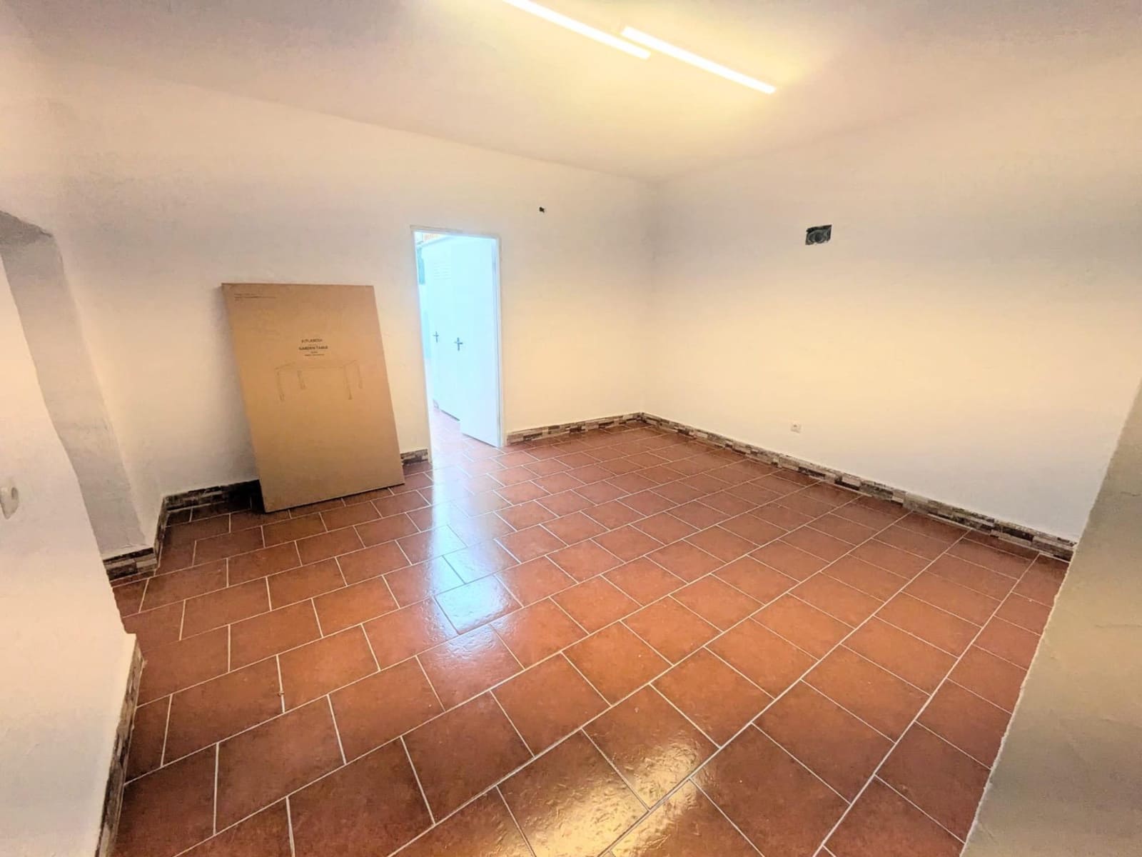 2 soverom Kommersiell til leie i Arroyo de la Miel - € 1 200 (Ref: 8793607)