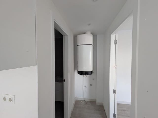 Piso de 1 habitación en Los Pacos, Fuengirola en venta - 214.000 € (Ref: 8809795)