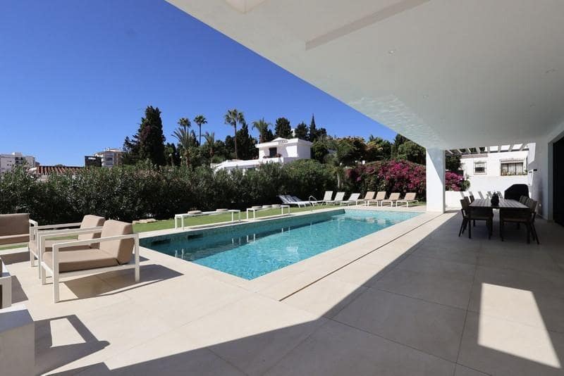 6 soverom Villa til salgs i Benalmadena med svømmebasseng garasje - € 2 350 000 (Ref: 8813344)