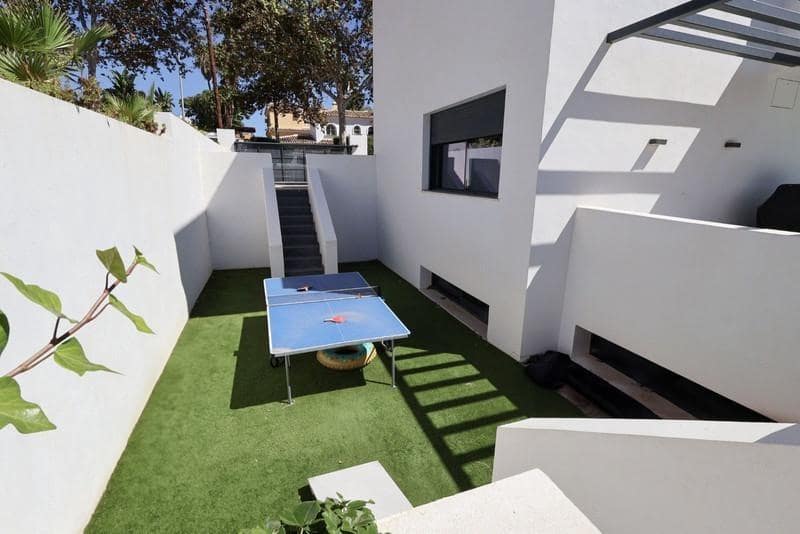 6 soverom Villa til salgs i Benalmadena med svømmebasseng garasje - € 2 350 000 (Ref: 8813344)