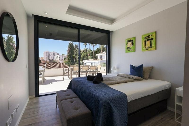 6 soverom Villa til salgs i Benalmadena med svømmebasseng garasje - € 2 350 000 (Ref: 8813344)