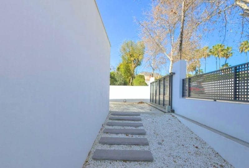 6 soverom Villa til salgs i Benalmadena med svømmebasseng garasje - € 2 350 000 (Ref: 8813344)