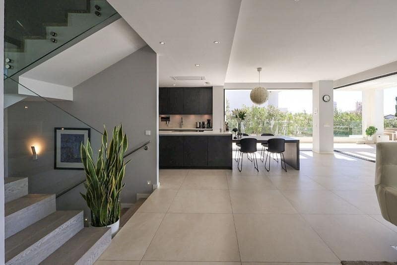 6 soverom Villa til salgs i Benalmadena med svømmebasseng garasje - € 2 350 000 (Ref: 8813344)