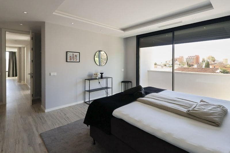 6 soverom Villa til salgs i Benalmadena med svømmebasseng garasje - € 2 350 000 (Ref: 8813344)