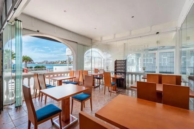 Comercial para arrendar em Puerto Marina, Benalmádena - 2 500 € (Ref: 8814474)