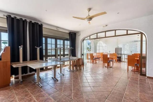 Comercial para arrendar em Puerto Marina, Benalmádena - 2 500 € (Ref: 8814474)