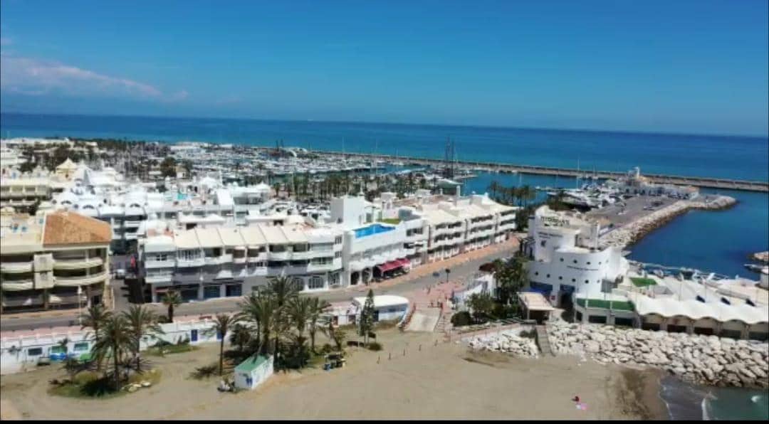Commerciale da affittare in Benalmadena - 2.500 € (Rif: 8814474)