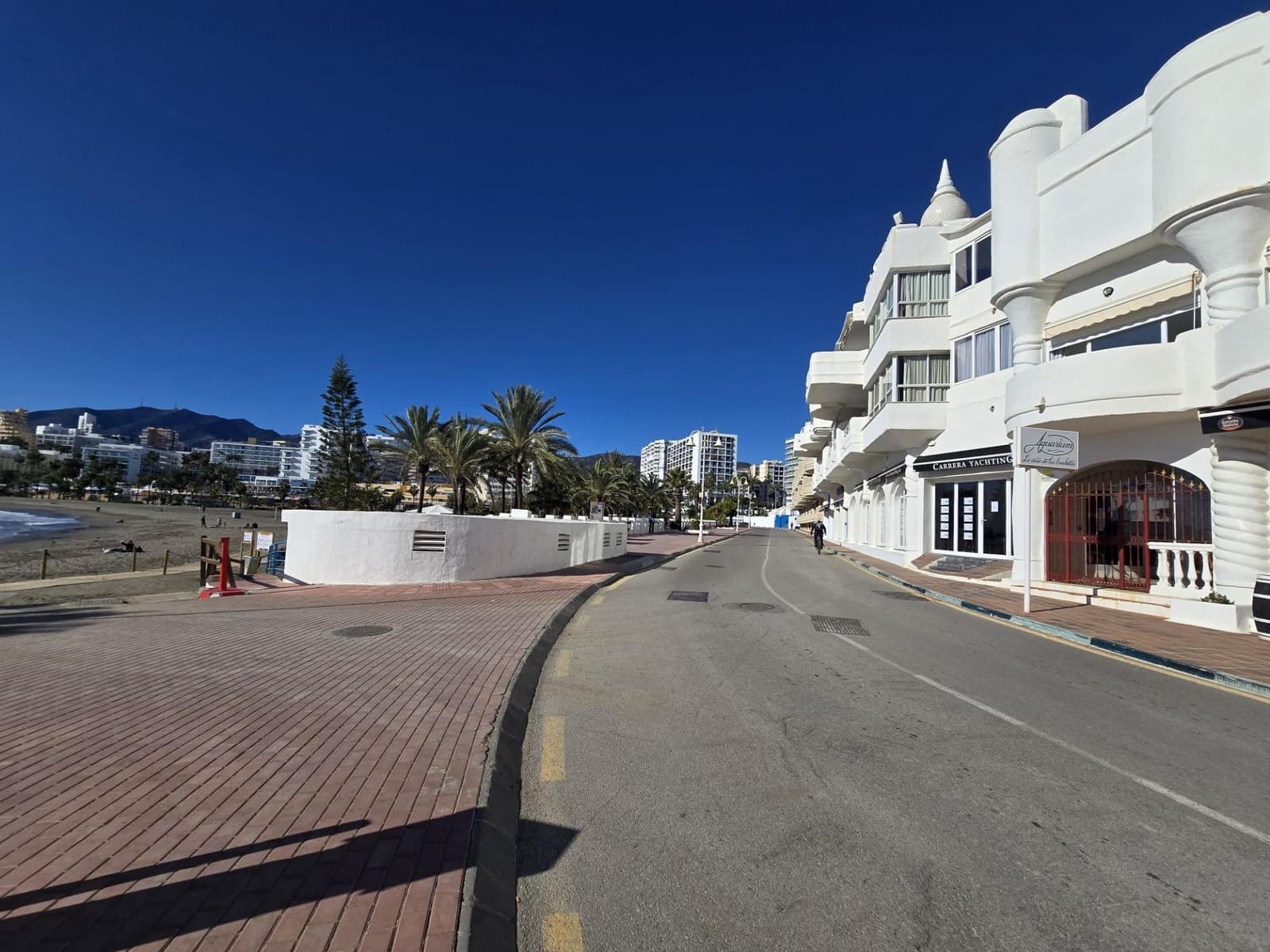 Commerciale da affittare in Benalmadena - 2.500 € (Rif: 8814474)