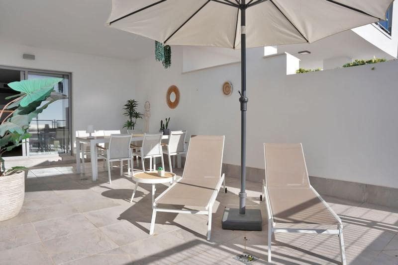 2 bedroom Apartment for sale in Benalmadena with pool garage - € 395,000 (Ref: 8836792)
