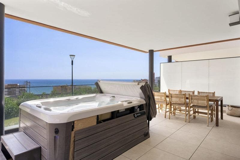 3 makuuhuone Huoneisto myytävänä paikassa Fuengirola mukana uima-altaan 
autotalli - 679 000 € (Ref: 8836793)