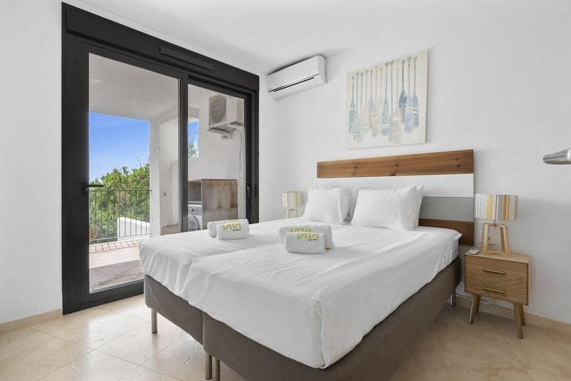 3 soverom Rekkehus til salgs i Fuengirola med svømmebasseng garasje - € 599 000 (Ref: 8836794)