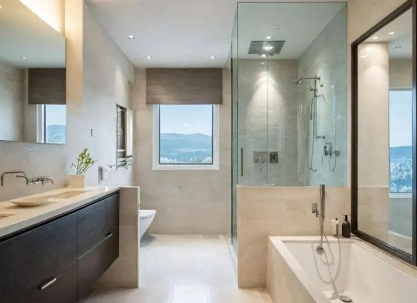 3 bedroom Villa for sale in Benalmadena with pool - € 1,878,000 (Ref: 8844589)