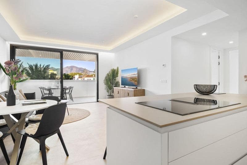 2 makuuhuone Huoneisto myytävänä paikassa Fuengirola mukana uima-altaan 
autotalli - 659 000 € (Ref: 8867293)