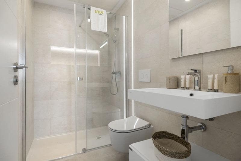 2 makuuhuone Huoneisto myytävänä paikassa Fuengirola mukana uima-altaan 
autotalli - 659 000 € (Ref: 8867293)