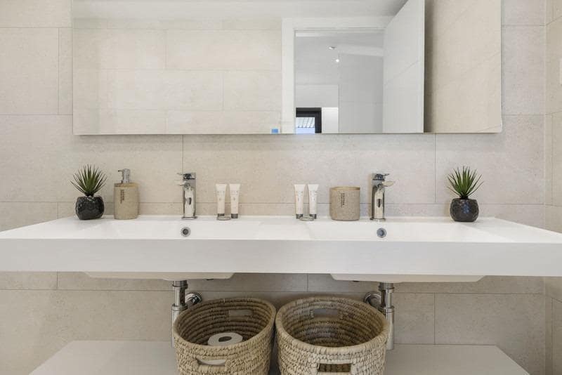 2 makuuhuone Huoneisto myytävänä paikassa Fuengirola mukana uima-altaan 
autotalli - 659 000 € (Ref: 8867293)