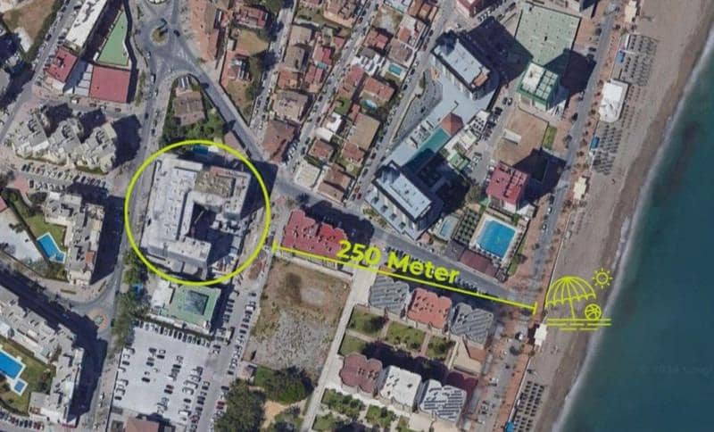 2 makuuhuone Huoneisto myytävänä paikassa Fuengirola mukana uima-altaan 
autotalli - 659 000 € (Ref: 8867293)