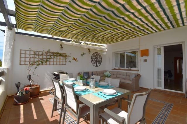 3 bedroom Apartment for sale in Nueva Torrequebrada, Benalmádena with pool garage - € 485,000 (Ref: 8918274)