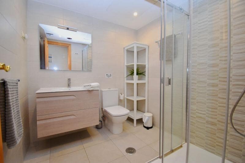 3 soveværelse Lejlighed til salg i Torrequebrada med swimmingpool garage - € 485.000 (Ref: 8918274)