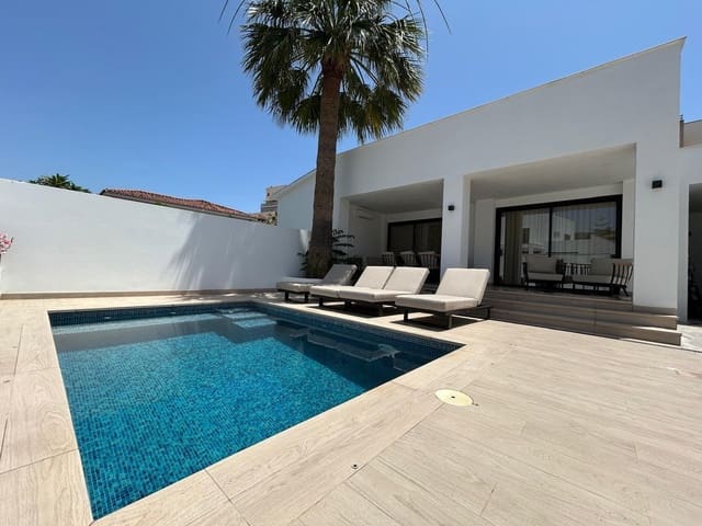Chalet de 7 habitaciones en Benalmadena Costa, Benalmádena en venta con piscina garaje - 1.299.000 € (Ref: 8924015)