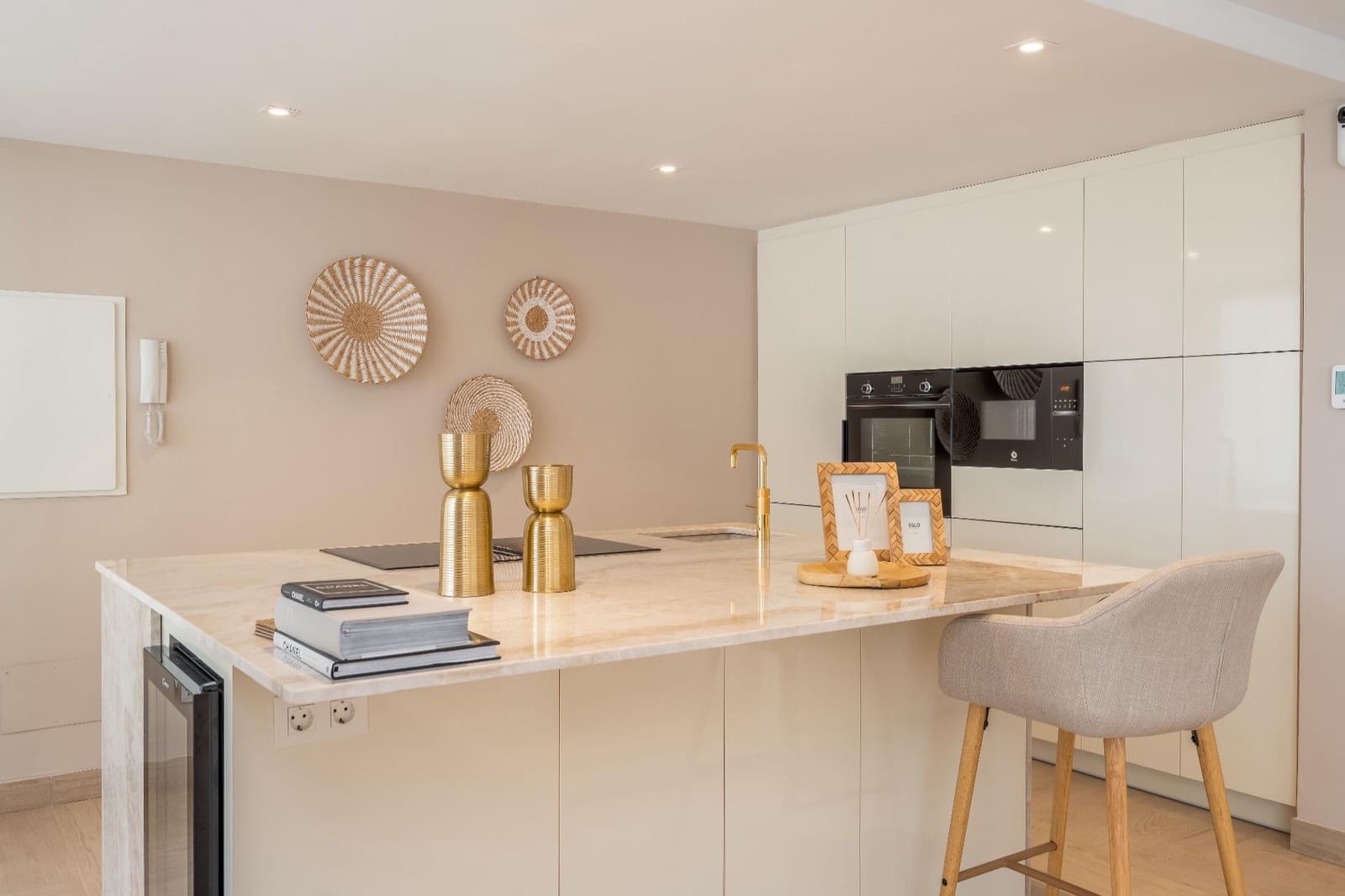 7 Zimmer Villa zu verkaufen in Benalmadena Costa mit Pool Garage - 1.299.000 € (Ref: 8924015)