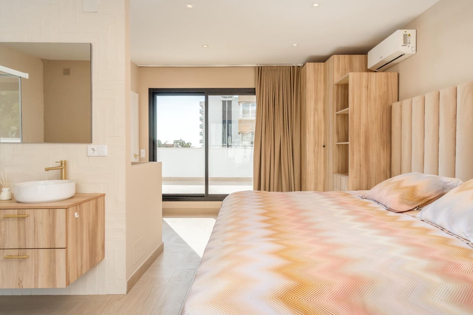 7 Zimmer Villa zu verkaufen in Benalmadena Costa mit Pool Garage - 1.299.000 € (Ref: 8924015)