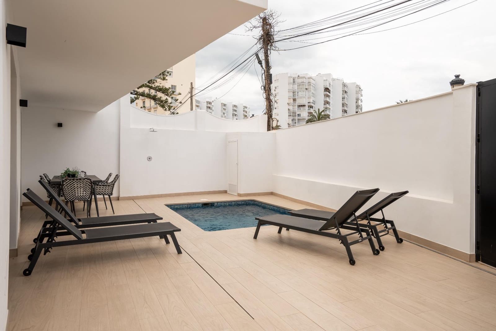 7 Zimmer Villa zu verkaufen in Benalmadena Costa mit Pool Garage - 1.299.000 € (Ref: 8924015)