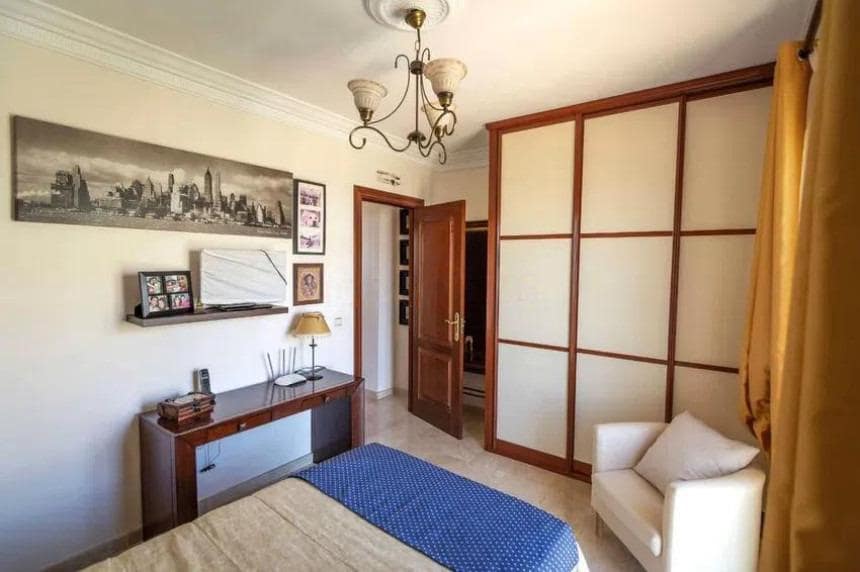 6 bedroom Villa for sale in Benalmadena with pool garage - € 1,250,000 (Ref: 8939535)