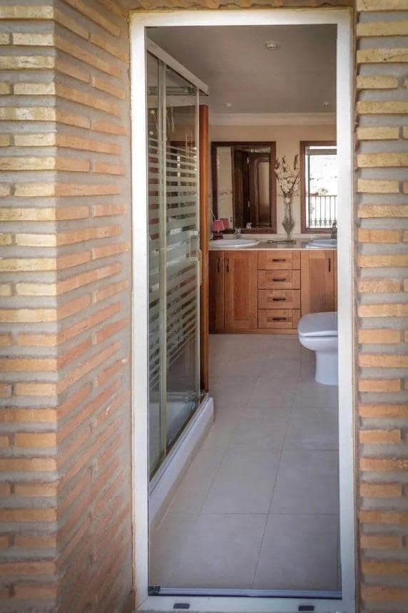 6 bedroom Villa for sale in Benalmadena with pool garage - € 1,250,000 (Ref: 8939535)